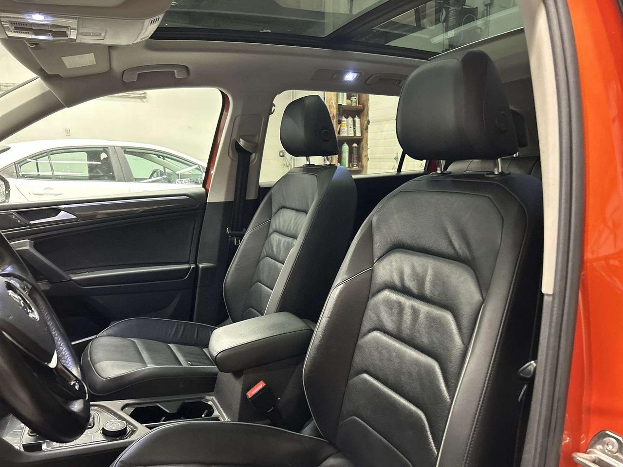2019 Volkswagen Tiguan HIGHLINE AWD | LEATHER | PANO ROOF | FENDER | NAV Photo1