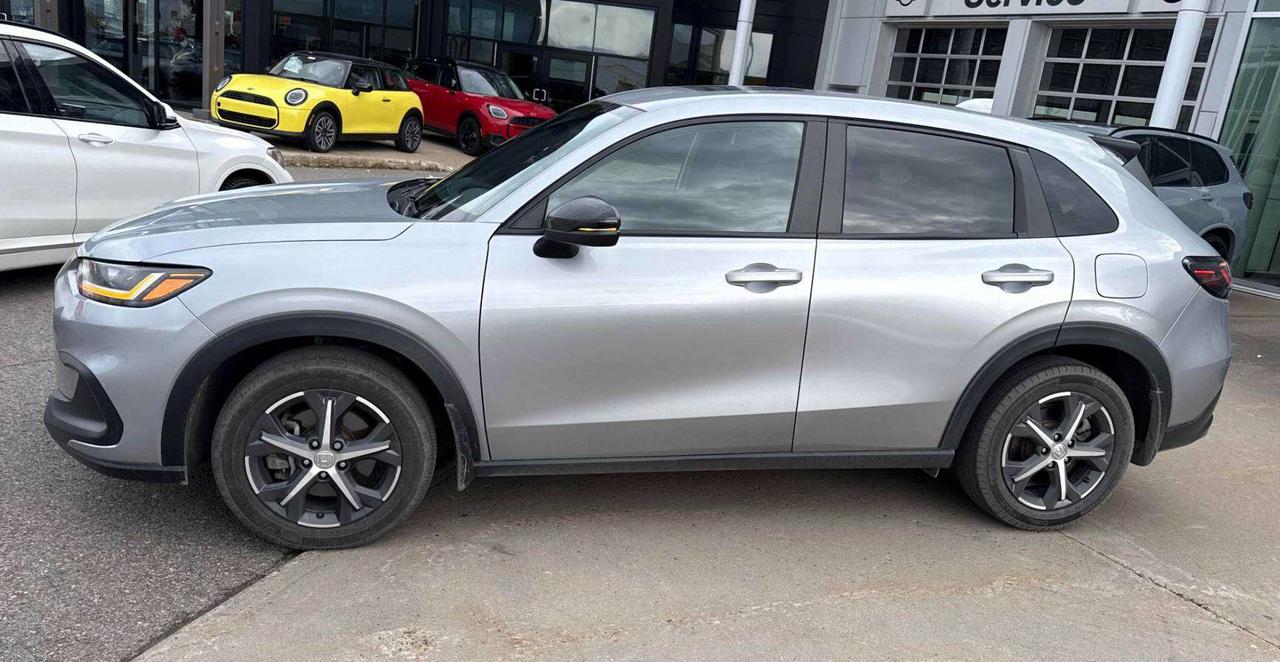 2023 Honda HR-V SPORT| CLEAN CARFAX| SUNROOF| HTD SEATS| CARPLAY Photo