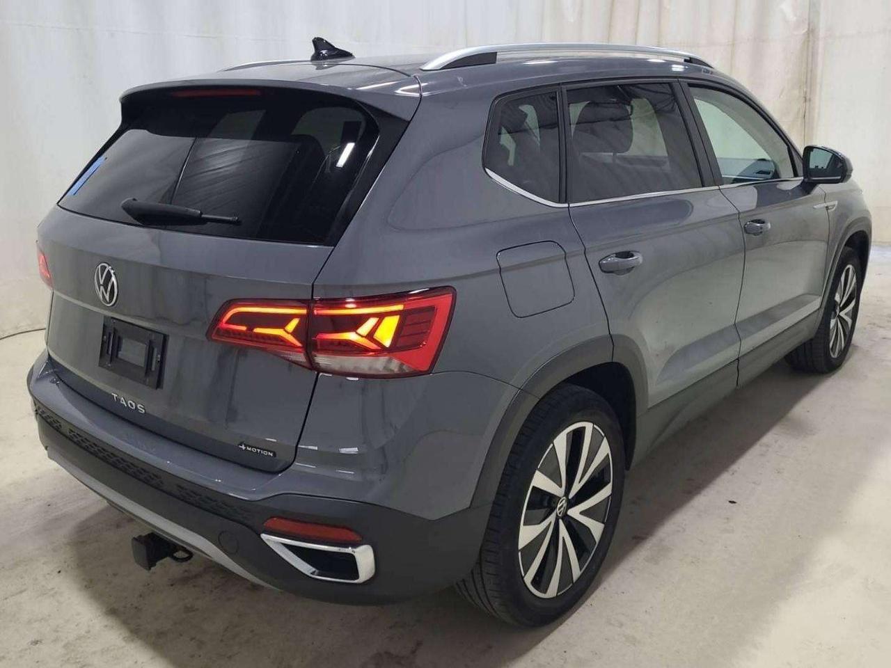 2023 Volkswagen Taos COMFORTLINE| CLEAN CARFAX| HTD STEERING| CARPLAY Photo3
