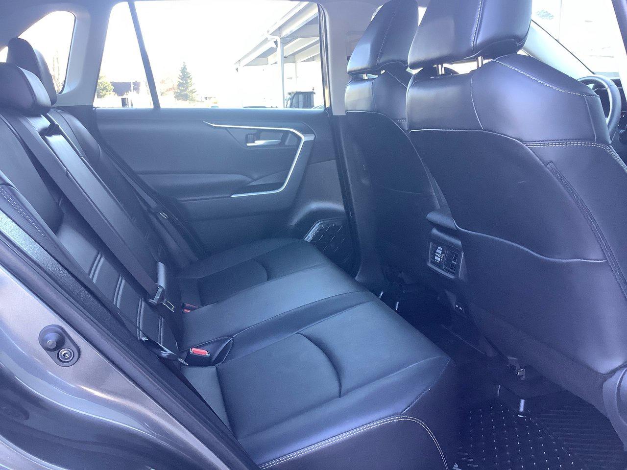 2024 Toyota RAV4 XLE Photo