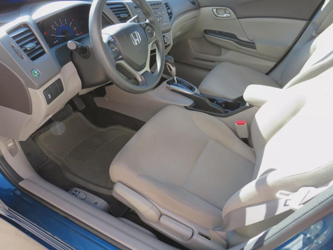 2012 Honda Civic Sdn LX Photo3