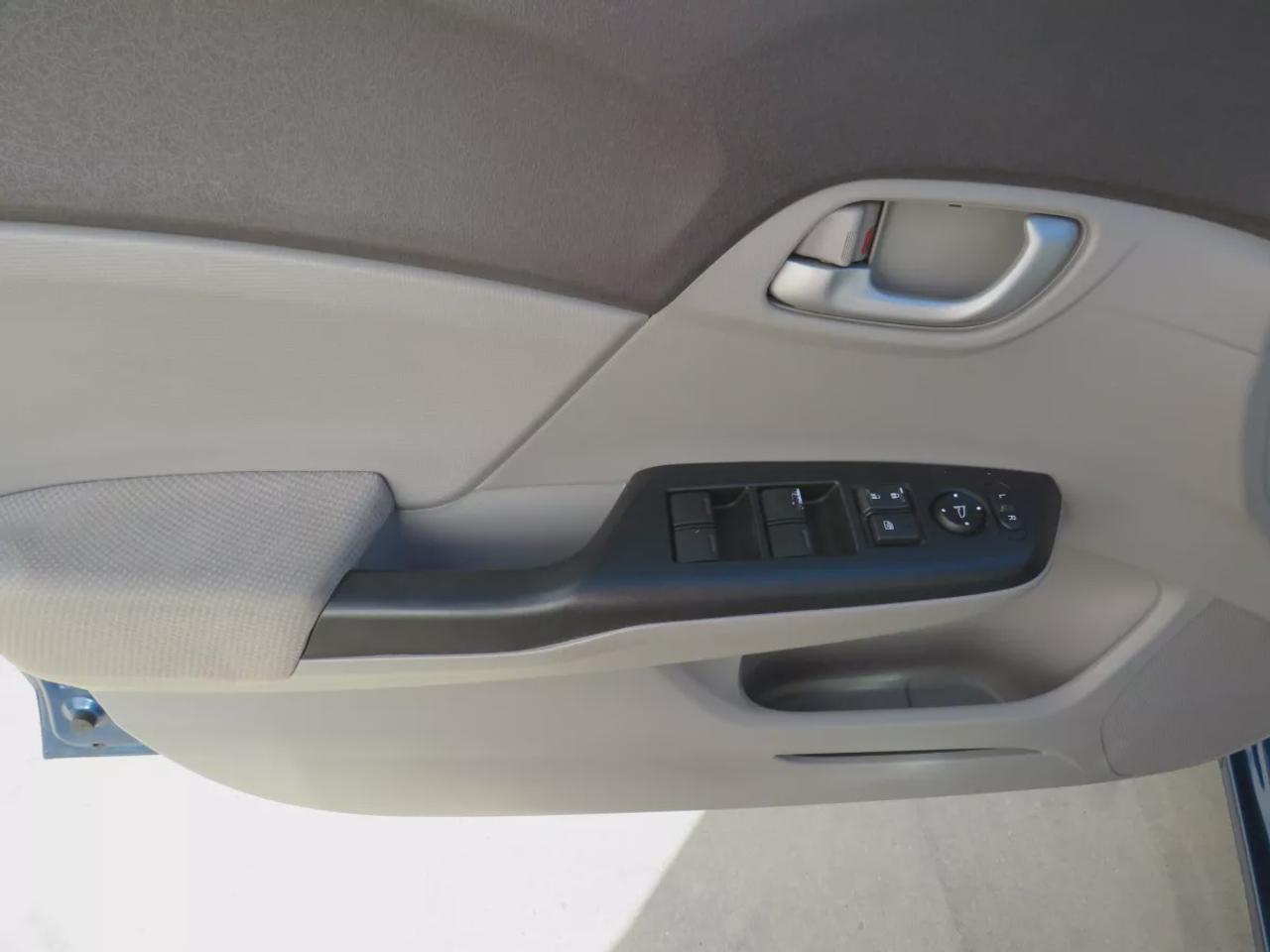 2012 Honda Civic Sdn LX Photo