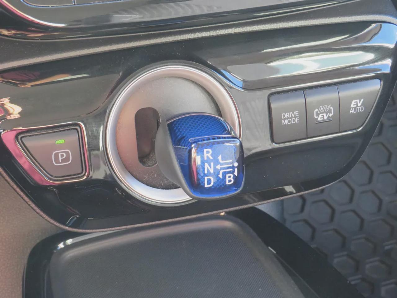 2022 Toyota Prius Prime LE Photo