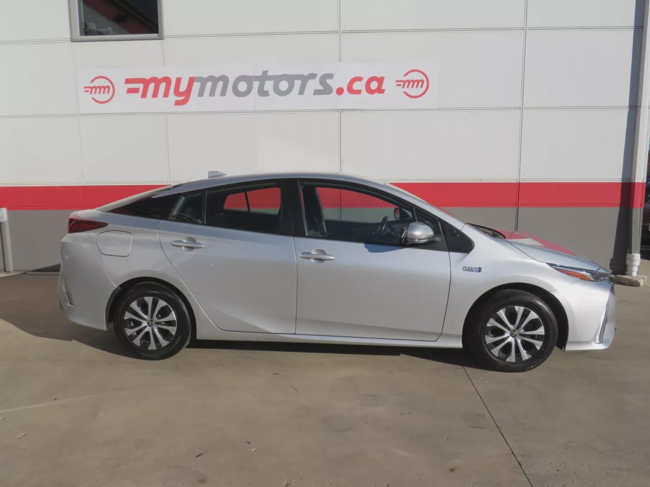 2022 Toyota Prius Prime LE Photo