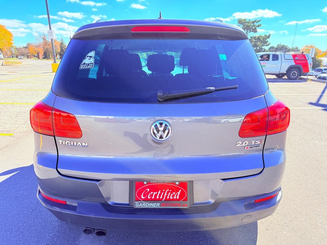 2016 Volkswagen Tiguan 4MOTION 4dr Auto Photo4