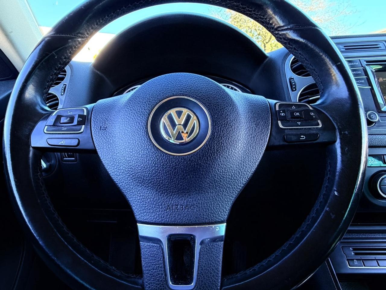 2016 Volkswagen Tiguan 4MOTION 4dr Auto Photo