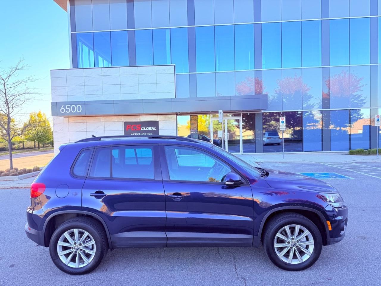 2013 Volkswagen Tiguan 4dr Automatic Comfortline 4Motion Photo