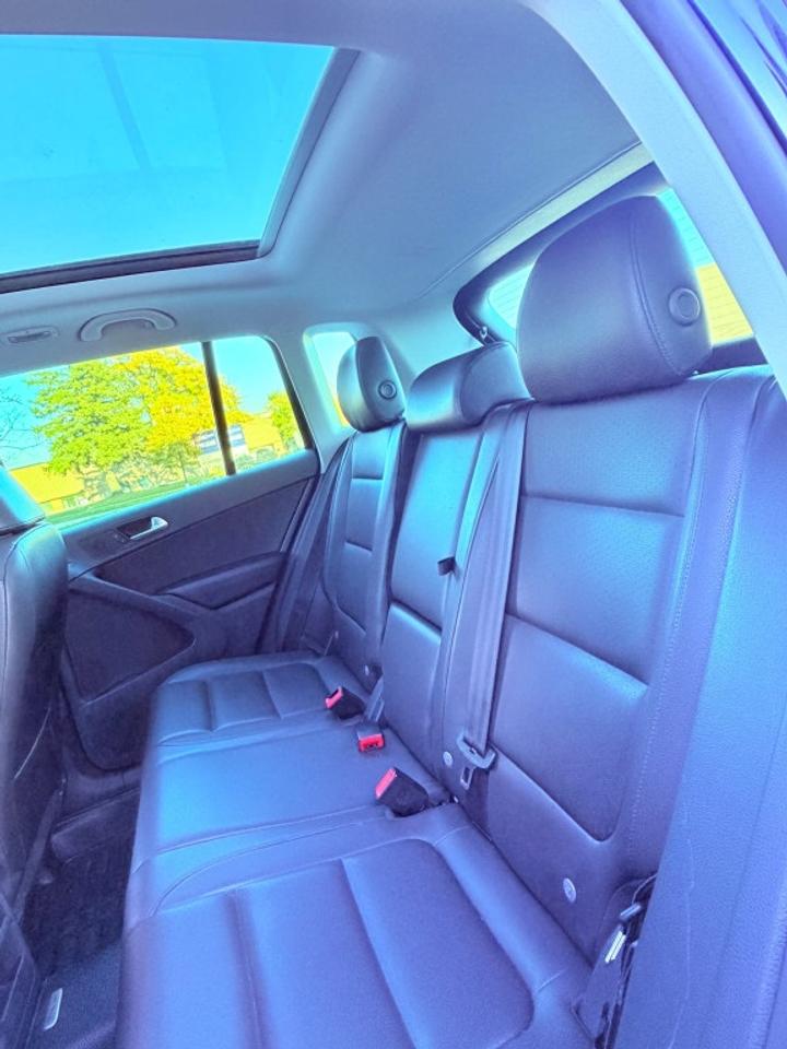 2013 Volkswagen Tiguan 4dr Automatic Comfortline 4Motion Photo