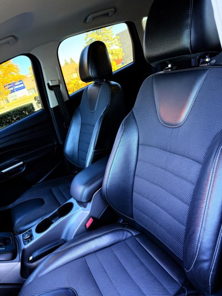 2015 Ford Escape SE 4dr 4x4 Automatic Photo