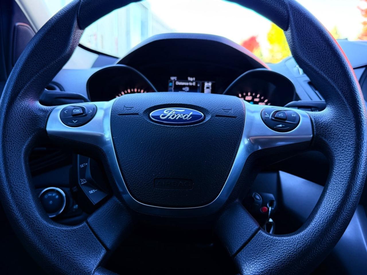 2015 Ford Escape SE 4dr 4x4 Automatic Photo