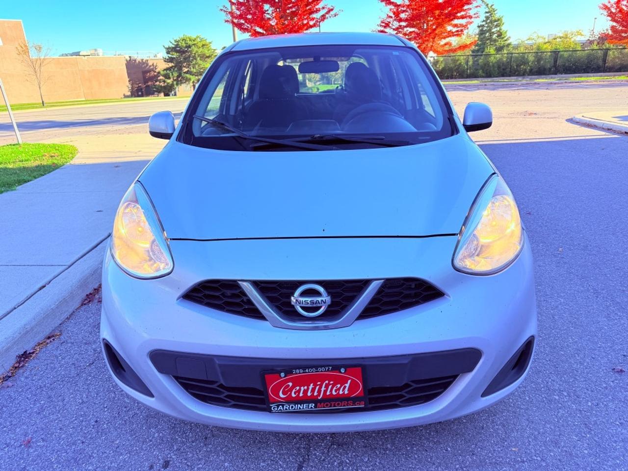 2015 Nissan Micra 4dr HB FWD, 1.6L 4cyl Photo1