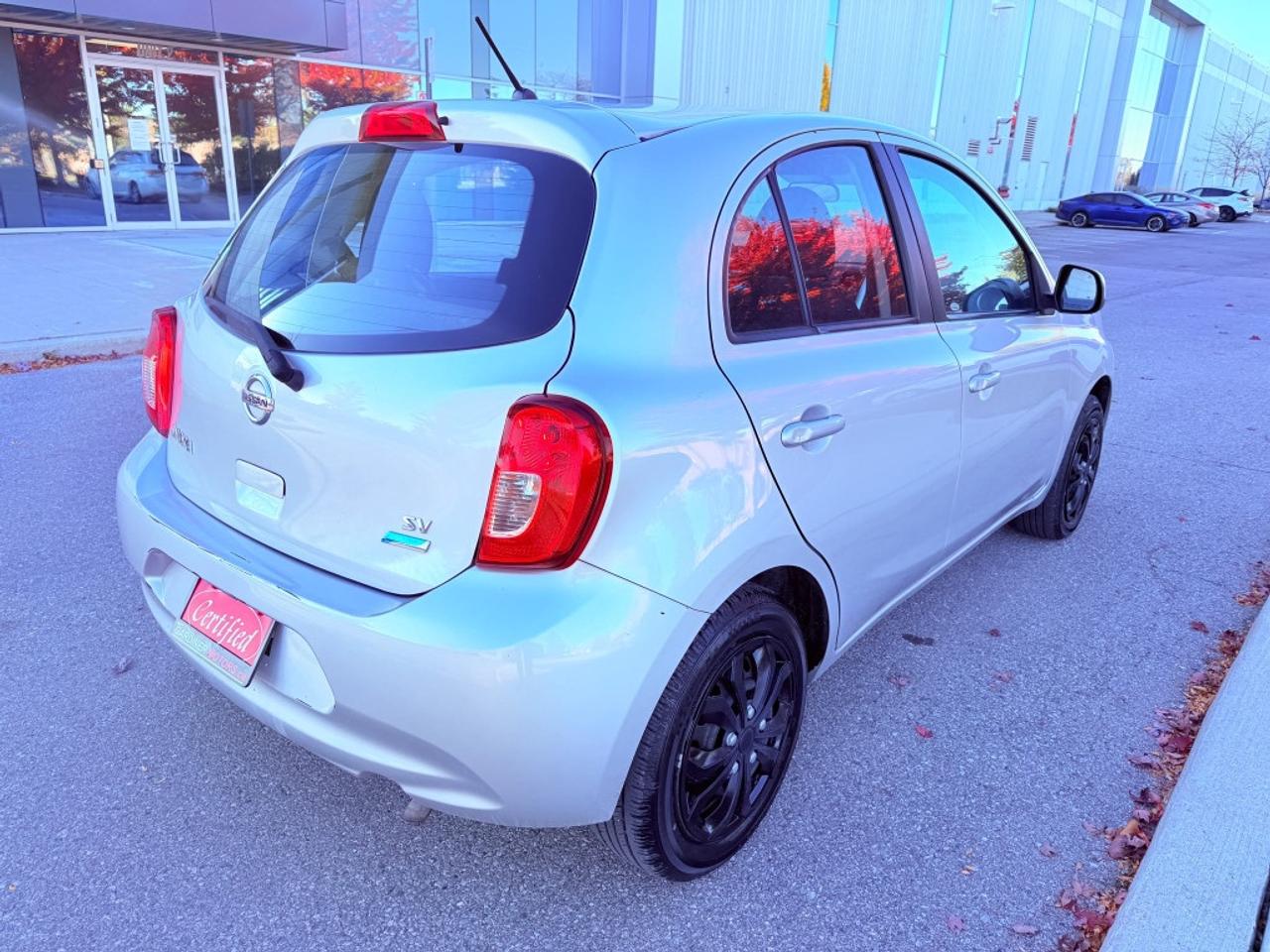 2015 Nissan Micra 4dr HB FWD, 1.6L 4cyl Photo