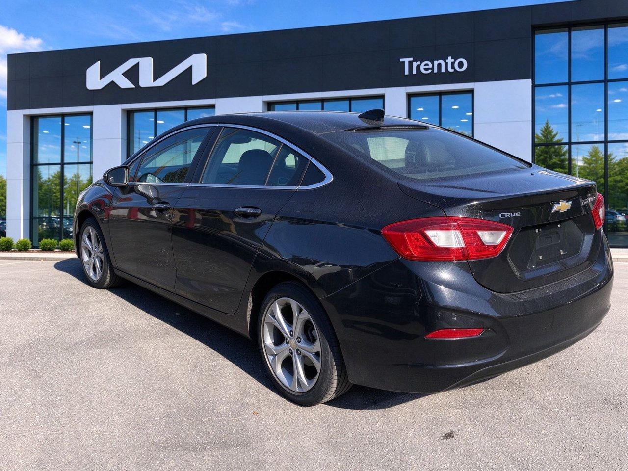 2017 Chevrolet Cruze Premier Photo