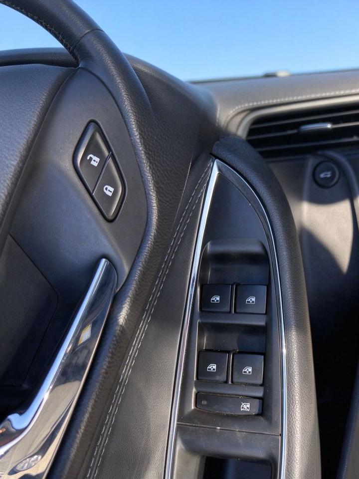 2017 Chevrolet Cruze Premier Photo