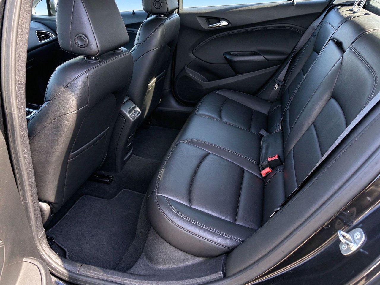 2017 Chevrolet Cruze Premier Photo