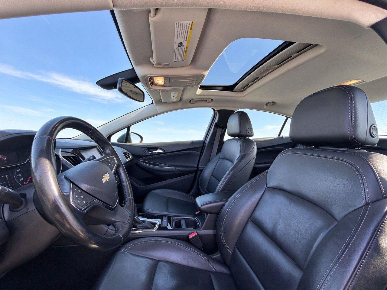 2017 Chevrolet Cruze Premier Photo