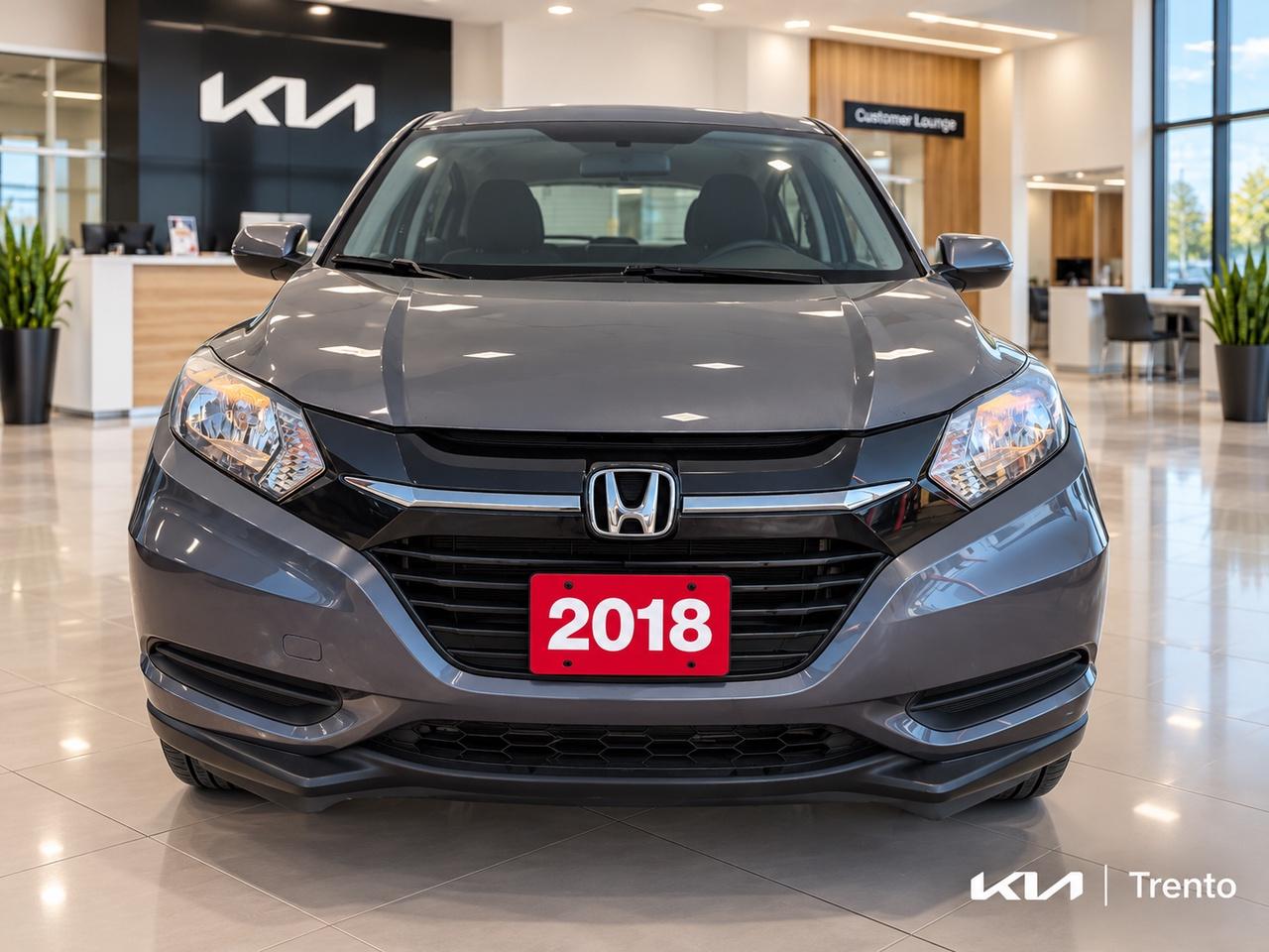 2018 Honda HR-V LX Photo1