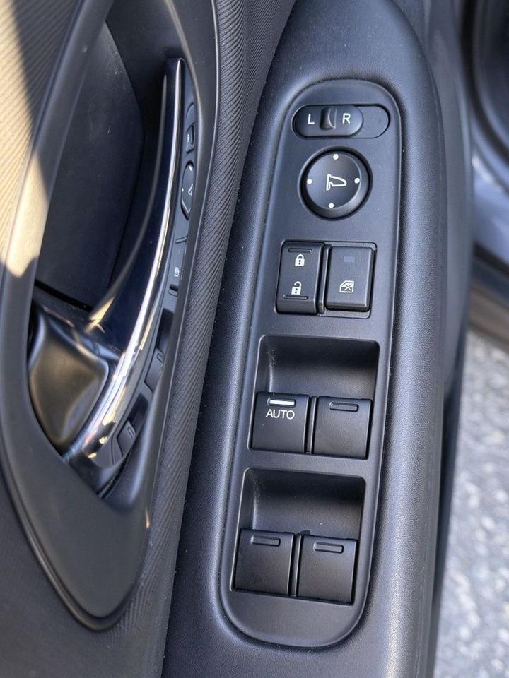 2018 Honda HR-V LX Photo