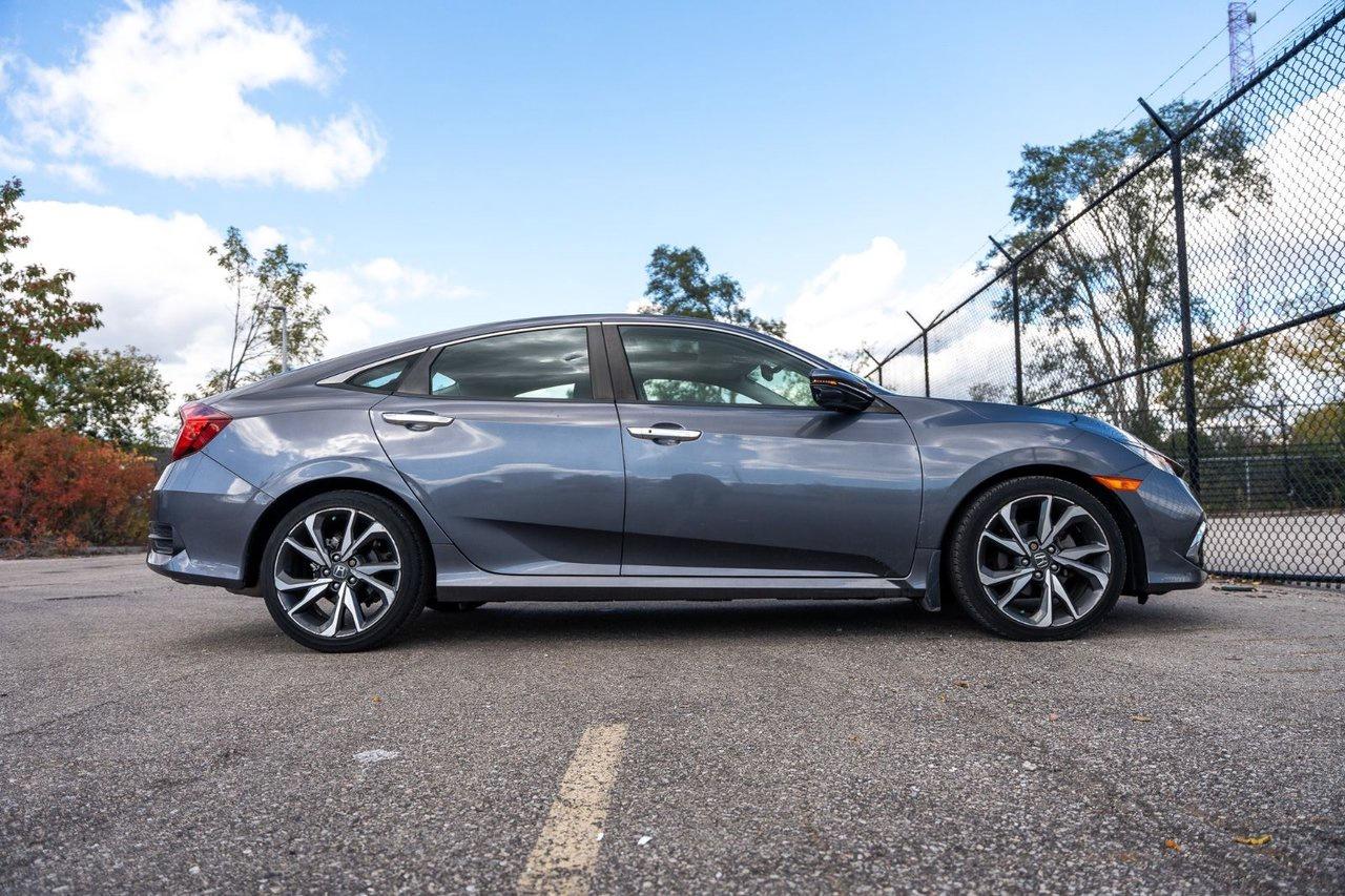2020 Honda Civic Sedan Touring Photo