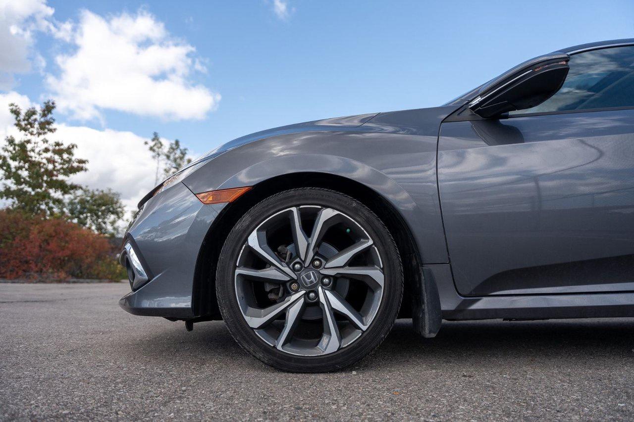 2020 Honda Civic Sedan Touring Photo