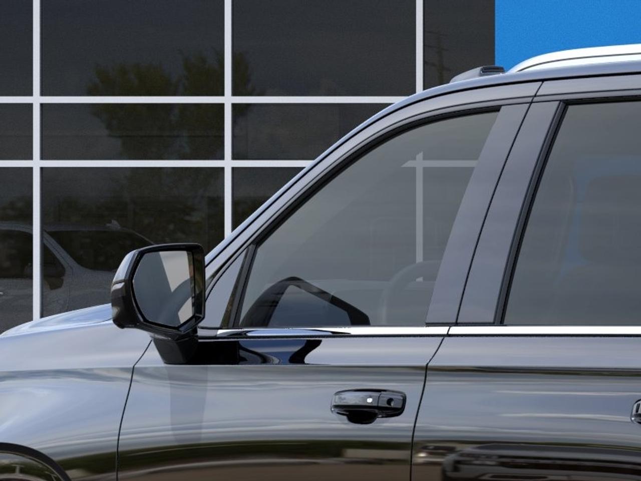 2027 Chevrolet Suburban LT  5.3L V8 | 22" GLOSS BLACK WHEELS | PANORAMIC SUNROOF | COMFORT PACKAGE | BOSE AUDIO Photo