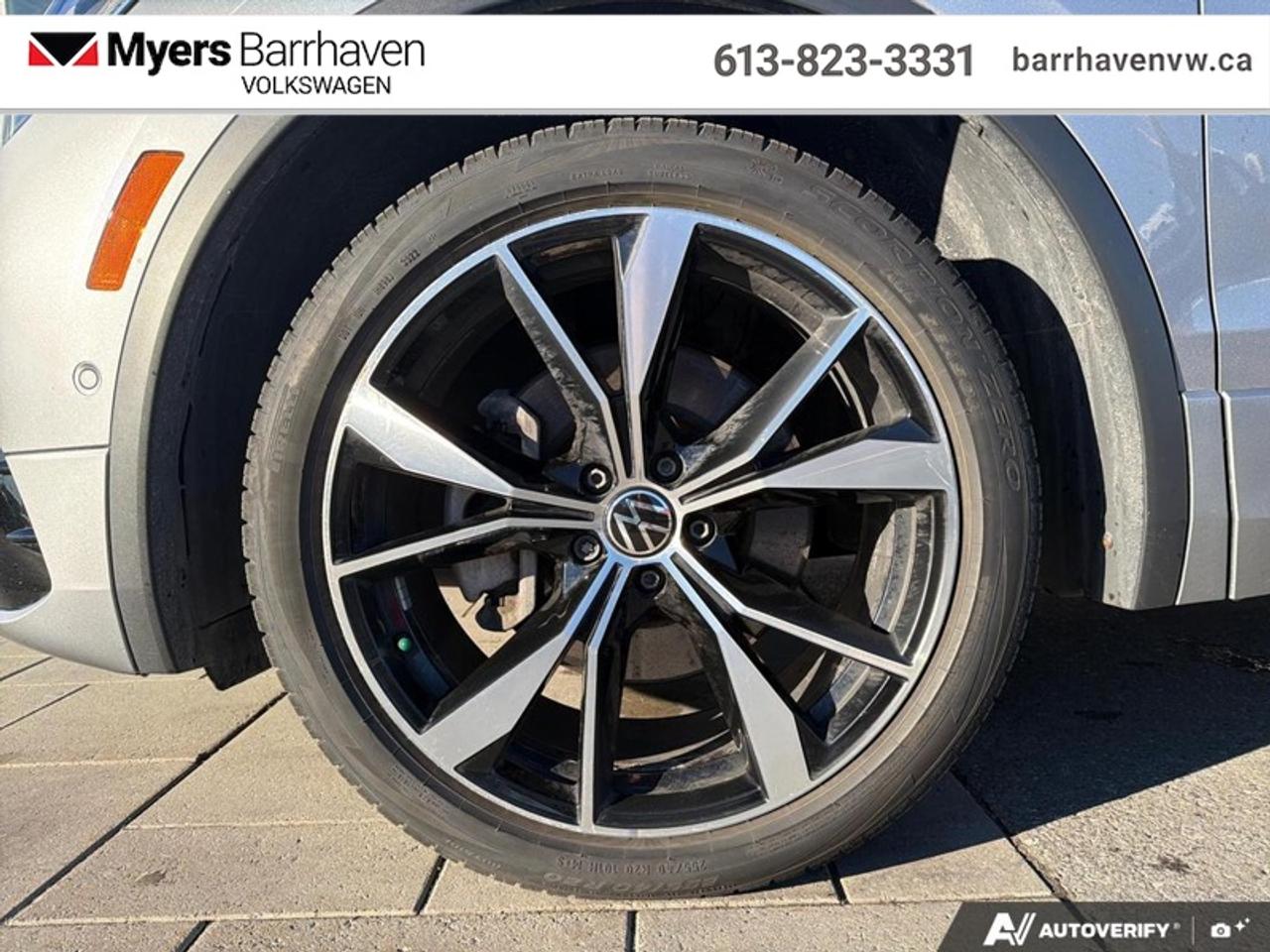 2023 Volkswagen Tiguan Highline R-Line  - Leather Seats Photo