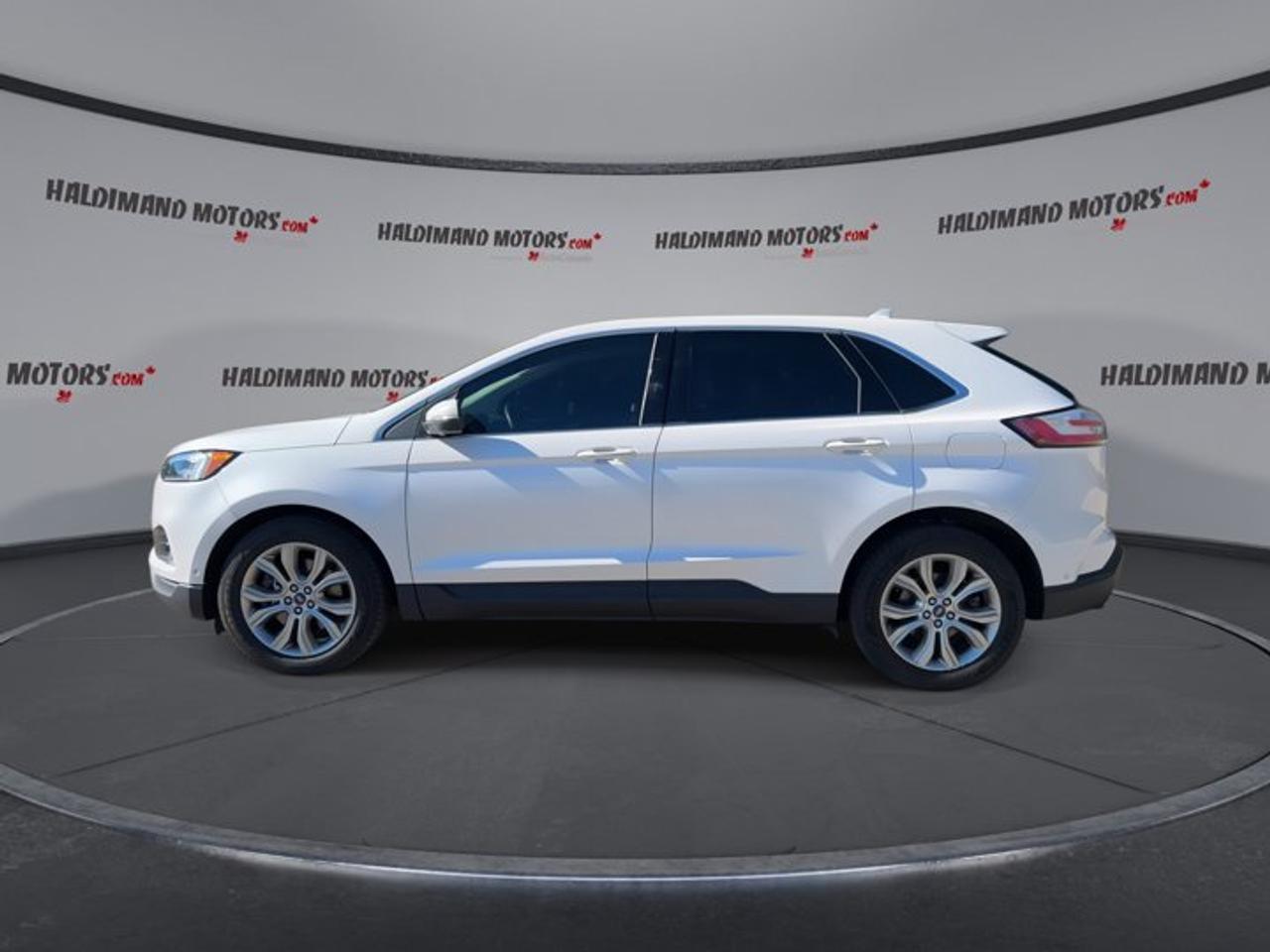 2019 Ford Edge Titanium AWD | Pano. Roof | Leather Seats | Heated Steering Wheel Photo