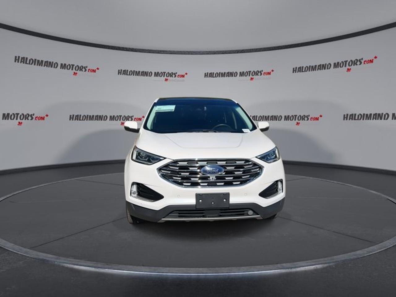 2019 Ford Edge Titanium AWD | Pano. Roof | Leather Seats | Heated Steering Wheel Photo