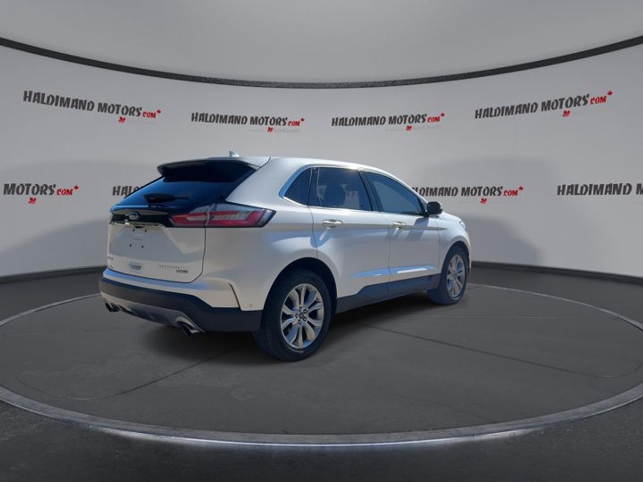 2019 Ford Edge Titanium AWD | Pano. Roof | Leather Seats | Heated Steering Wheel Photo