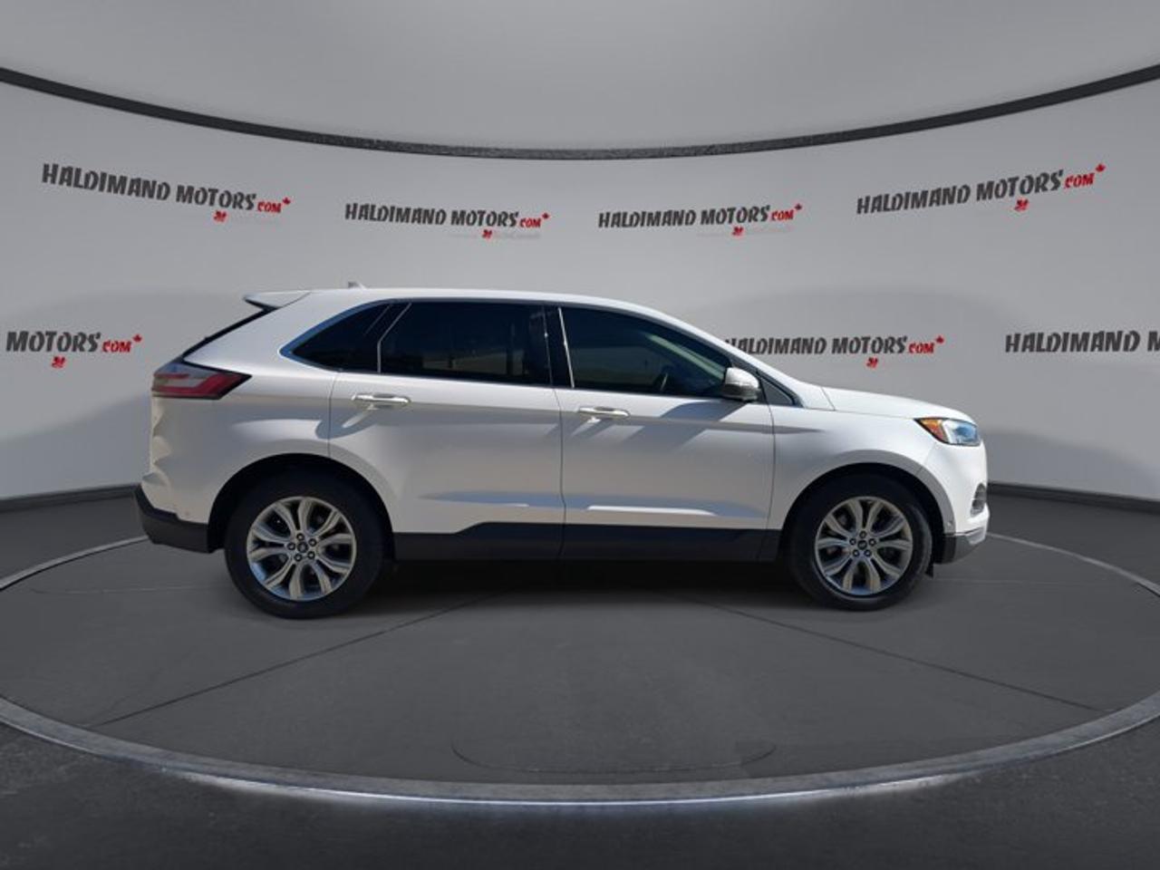2019 Ford Edge Titanium AWD | Pano. Roof | Leather Seats | Heated Steering Wheel Photo