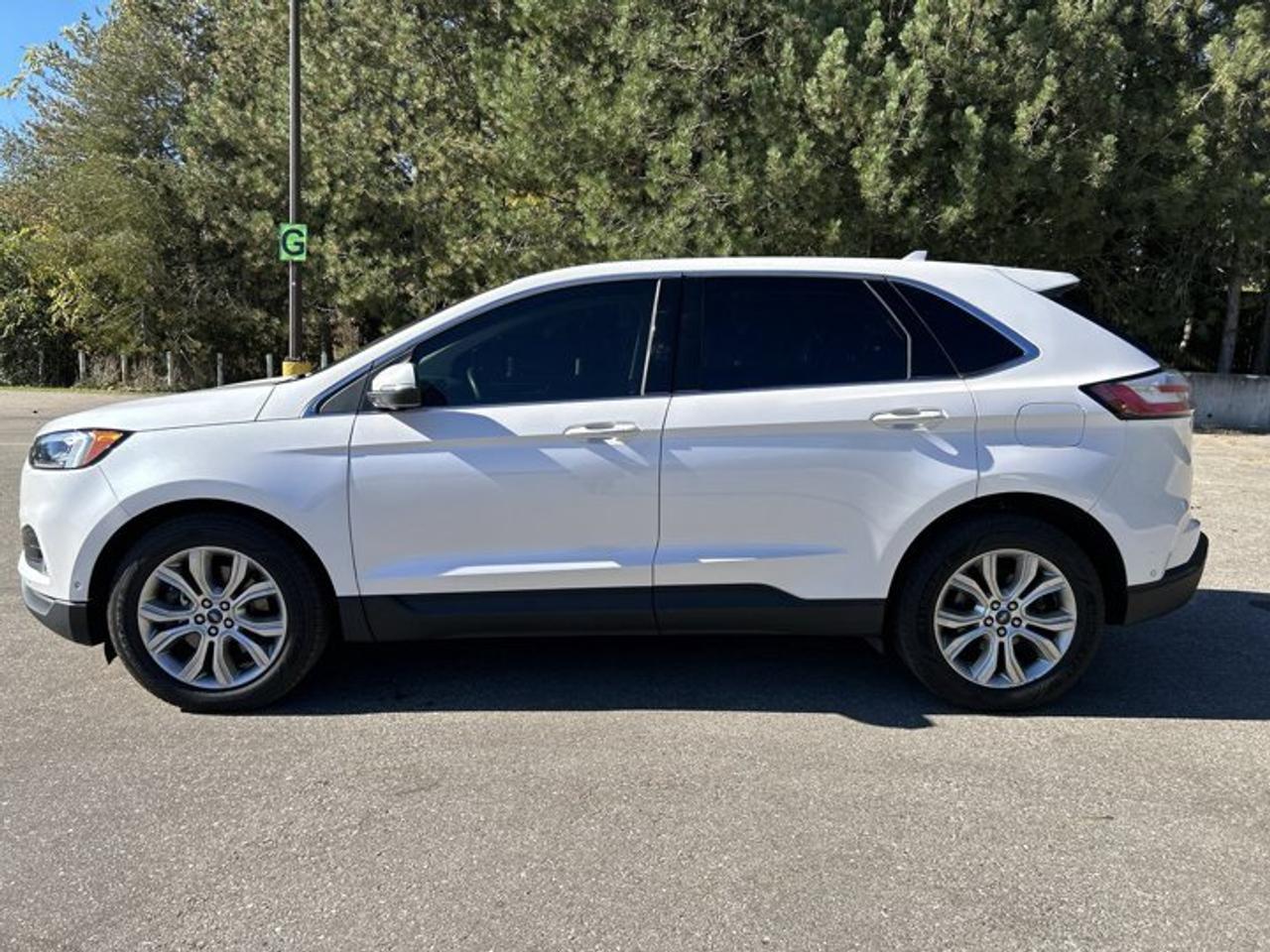 2019 Ford Edge Titanium AWD | Pano. Roof | Leather Seats | Heated Steering Wheel Photo