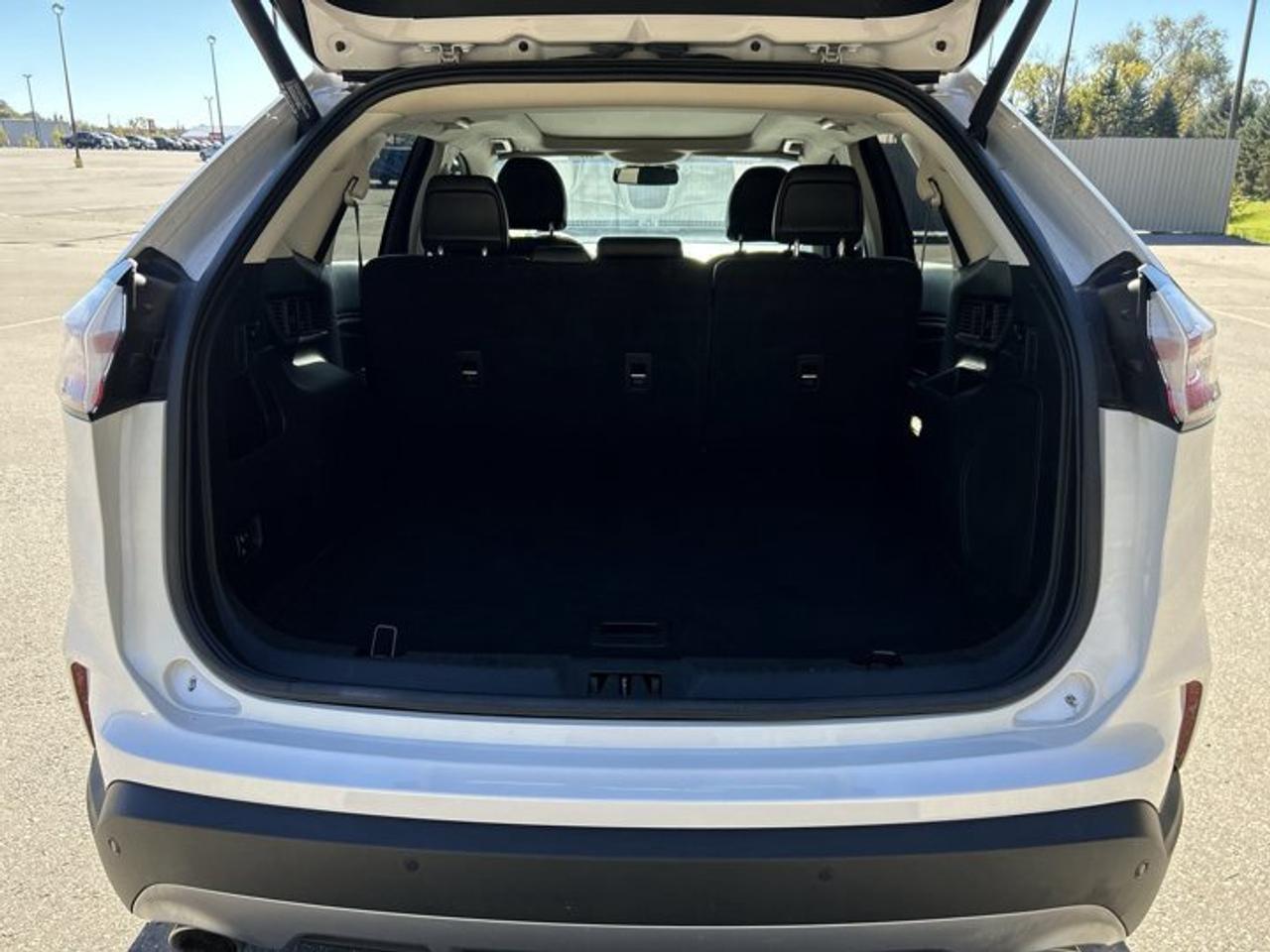 2019 Ford Edge Titanium AWD | Pano. Roof | Leather Seats | Heated Steering Wheel Photo
