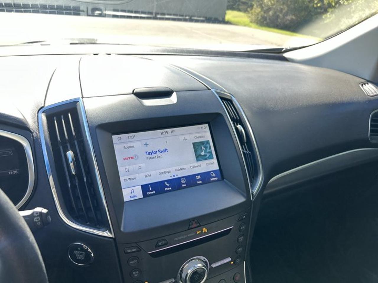 2019 Ford Edge Titanium AWD | Pano. Roof | Leather Seats | Heated Steering Wheel Photo