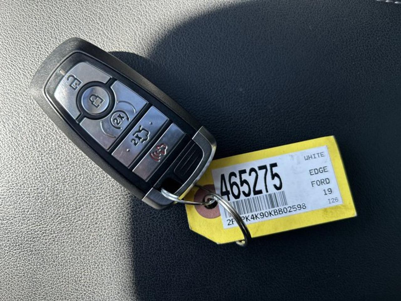 2019 Ford Edge Titanium AWD | Pano. Roof | Leather Seats | Heated Steering Wheel Photo