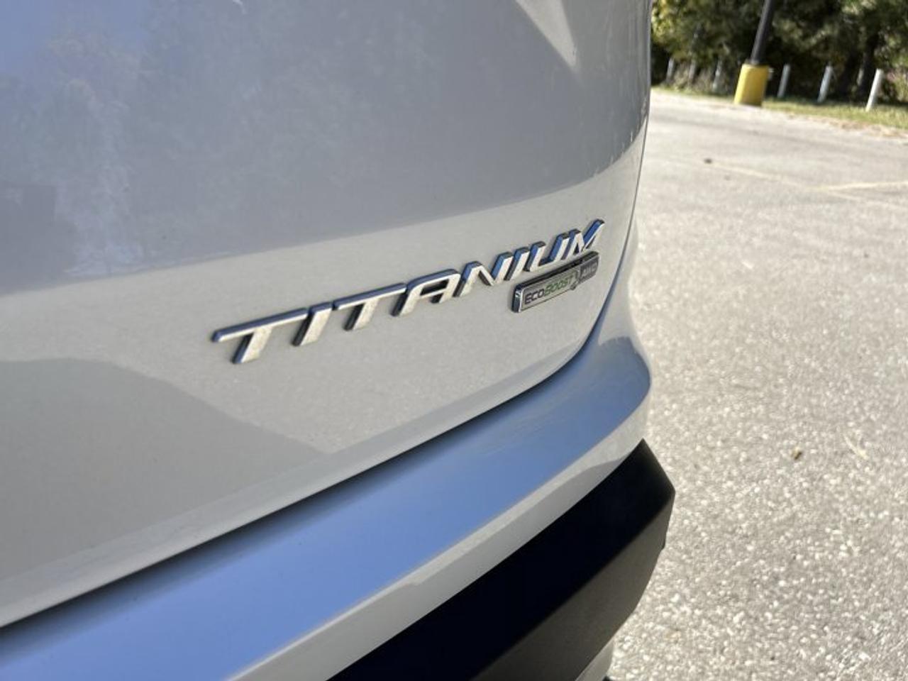 2019 Ford Edge Titanium AWD | Pano. Roof | Leather Seats | Heated Steering Wheel Photo