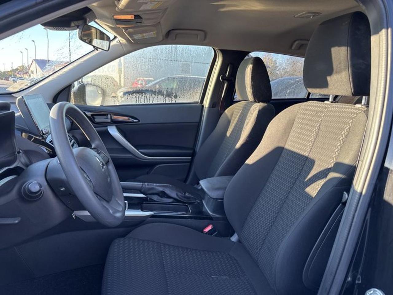 2024 Mitsubishi Eclipse Cross ES S-AWC | One Owner | No Accidents | Photo