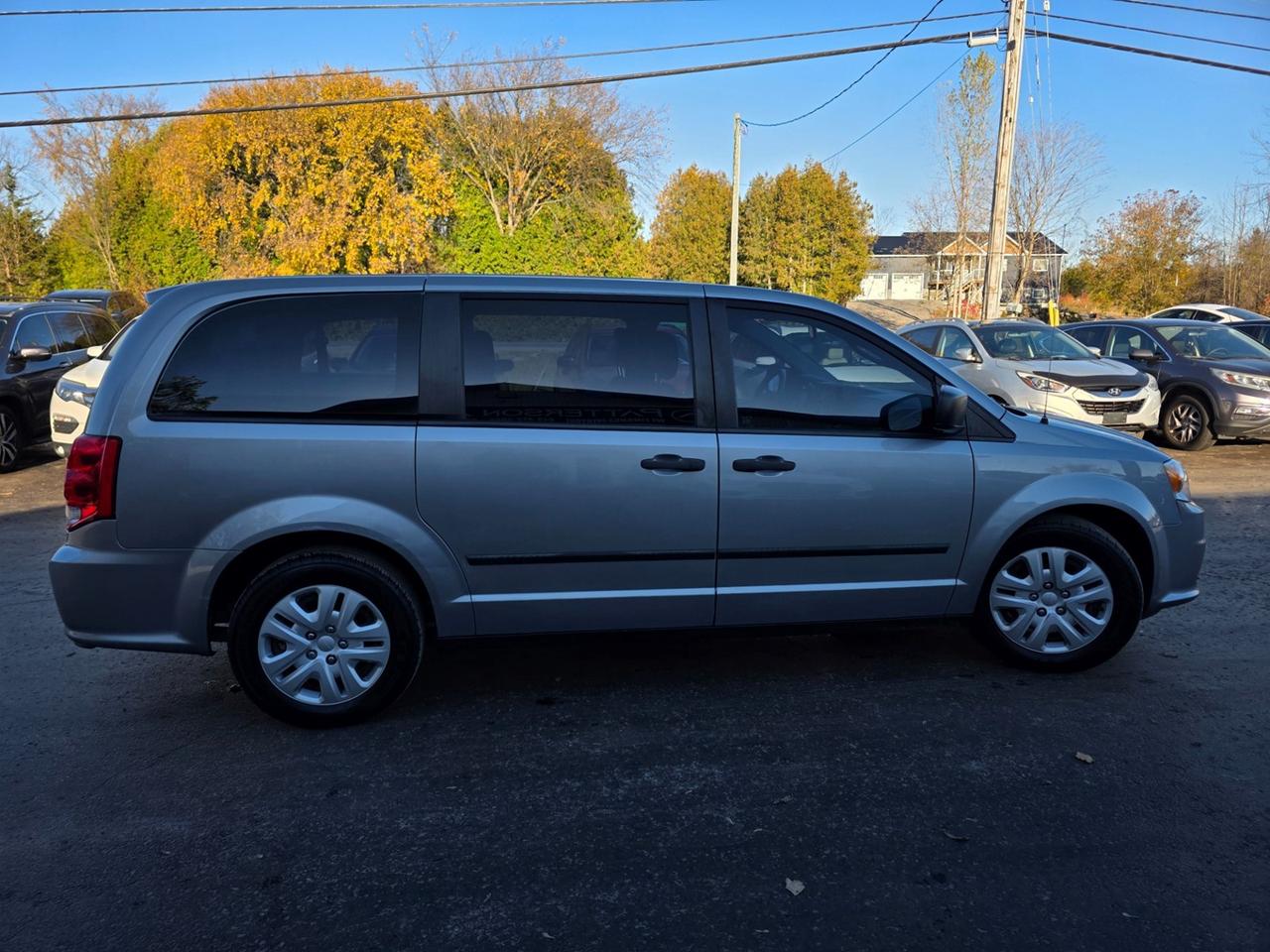2015 Dodge Grand Caravan SE Photo
