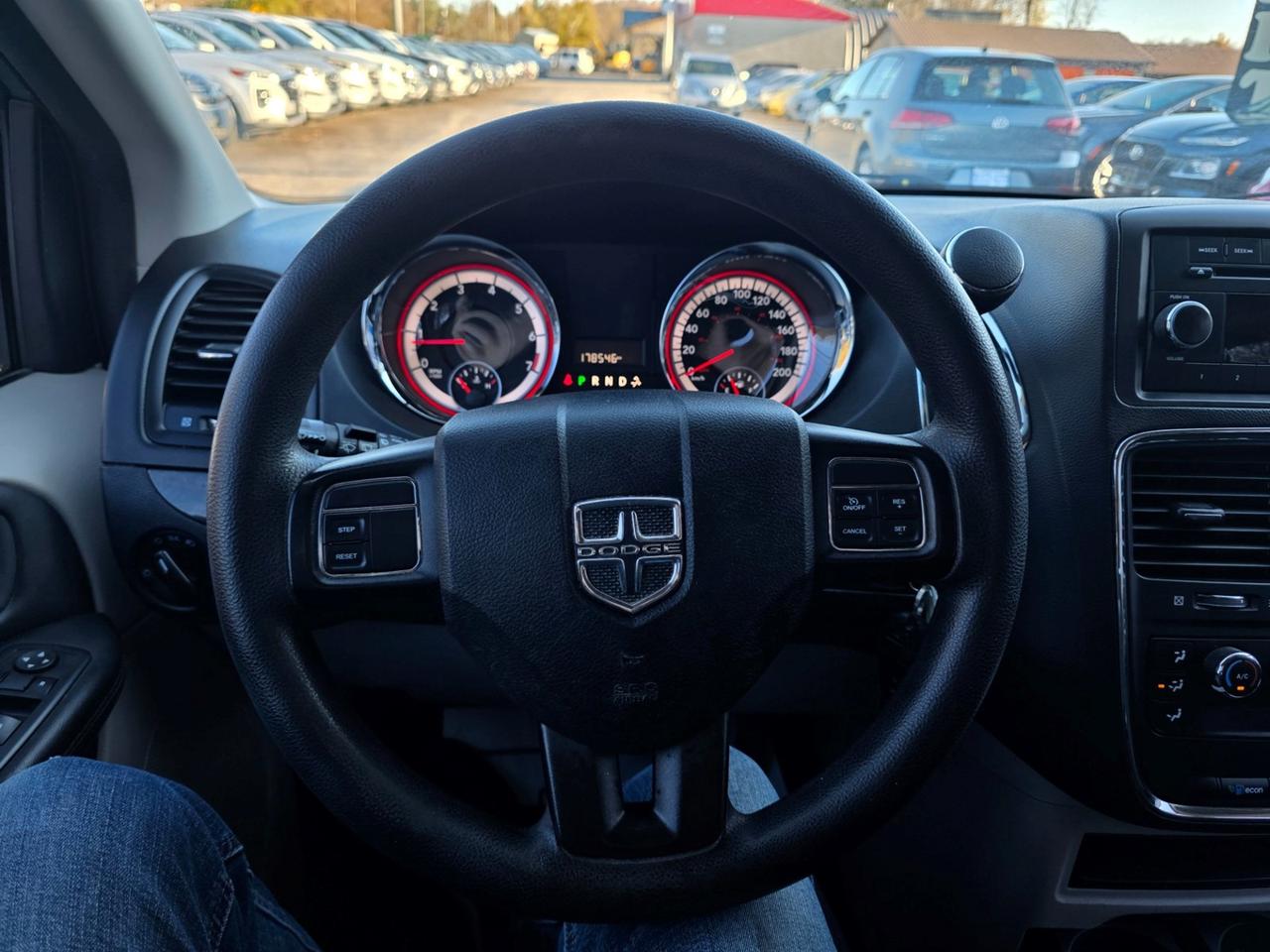 2015 Dodge Grand Caravan SE Photo