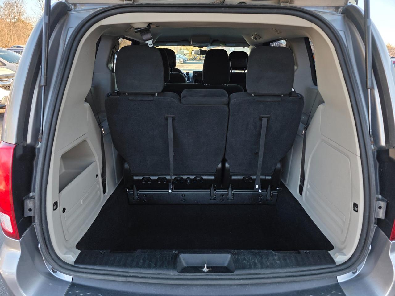 2015 Dodge Grand Caravan SE Photo