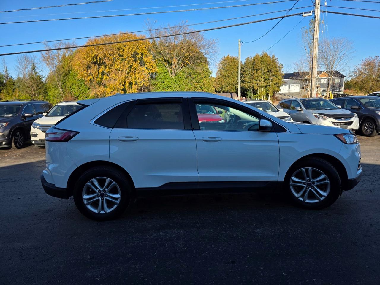 2019 Ford Edge SEL AWD Photo