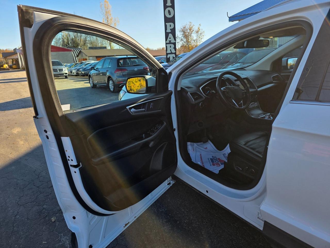 2019 Ford Edge SEL AWD Photo