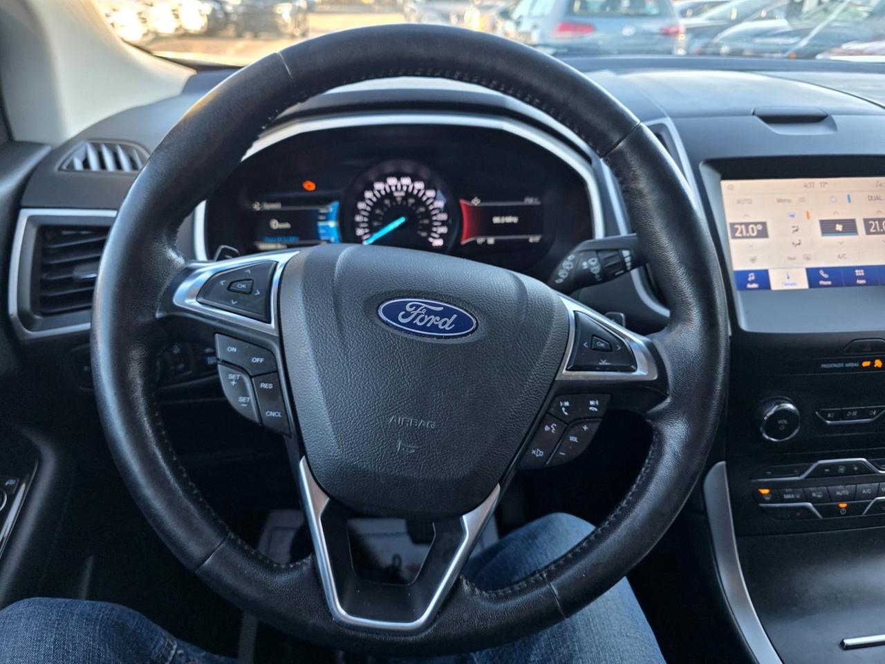 2019 Ford Edge SEL AWD Photo