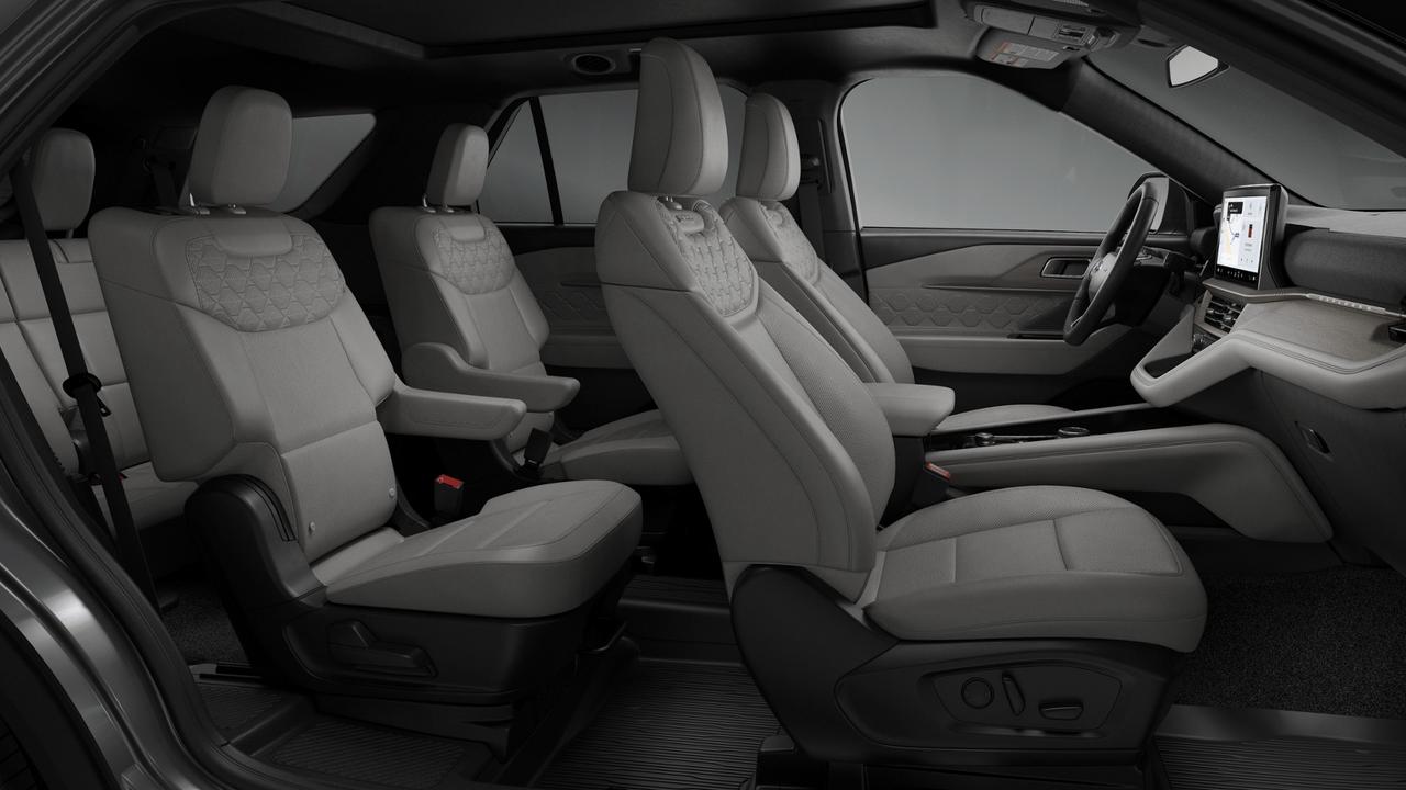 2027 Ford Explorer Platinum 4WD Photo