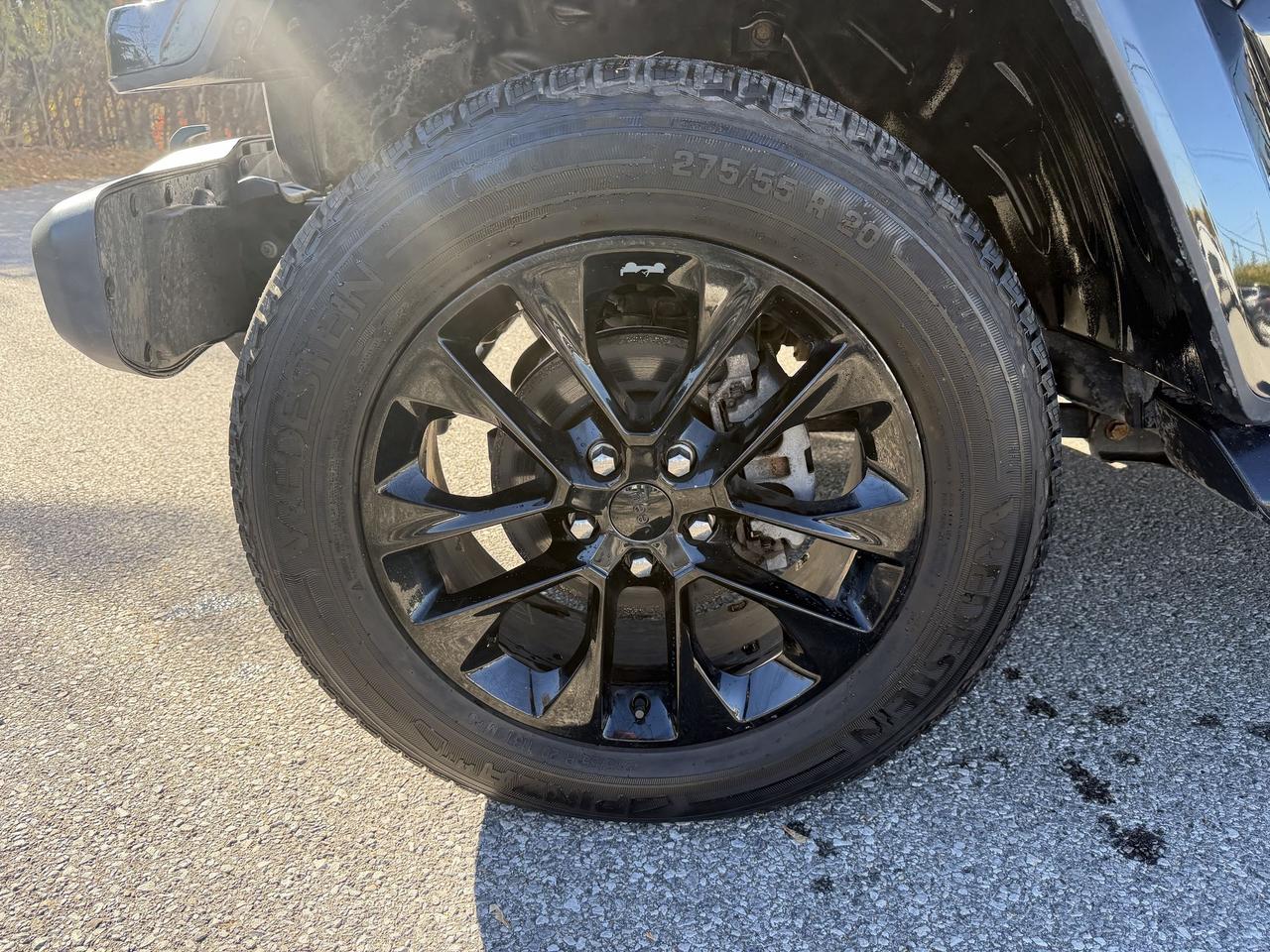 2021 Jeep Wrangler 4xe UNLIMITED SAHARA-4X4-HYBRID-LEATHER SEATS-NAV Photo