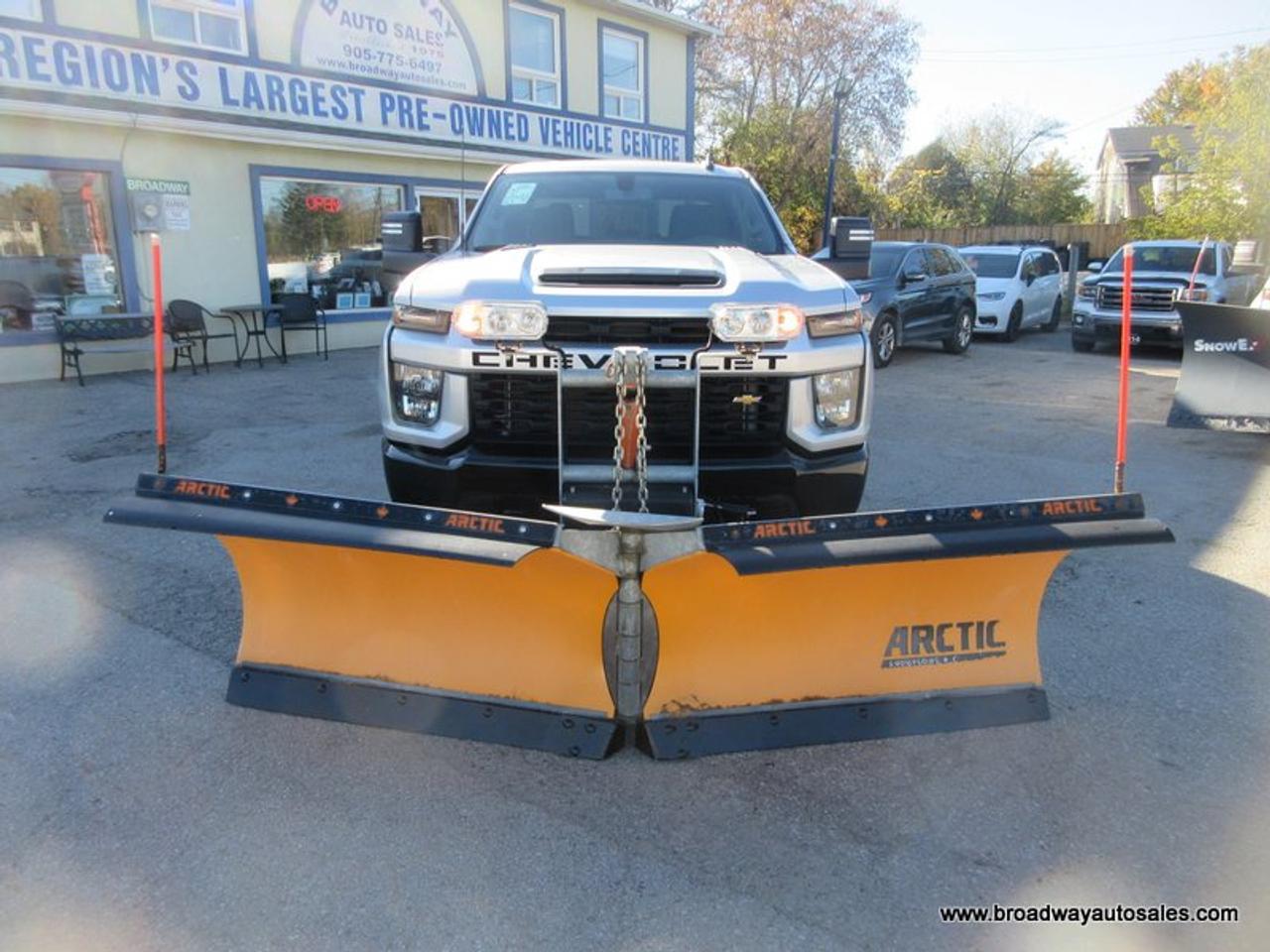 2023 Chevrolet Silverado 2500 3/4 TON CUSTOM-LT-EDITION 6 PASSENGER 6.6L - V8.. 4X4.. CREW-CAB.. 6.6-BOX.. ARCTIC-V-PLOW.. BACK-UP CAMERA.. BLUETOOTH SYSTEM.. KEYLESS ENTRY.. Photo