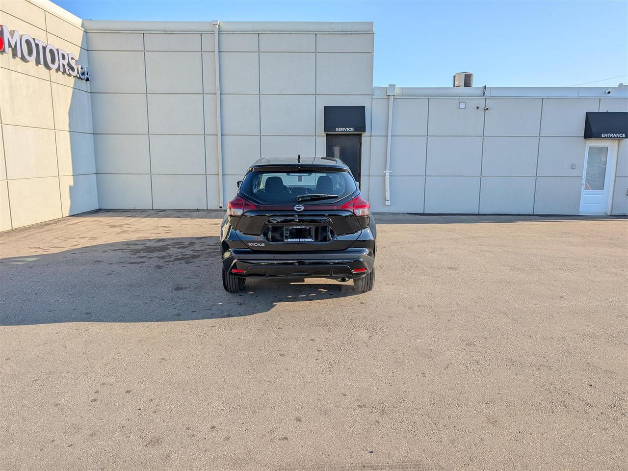2024 Nissan Kicks S - CARPLAY - REV CAM - TECH FEATS Photo