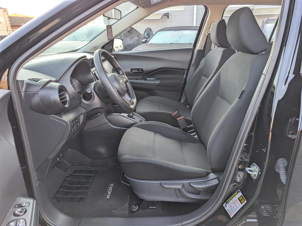 2024 Nissan Kicks S - CARPLAY - REV CAM - TECH FEATS Photo