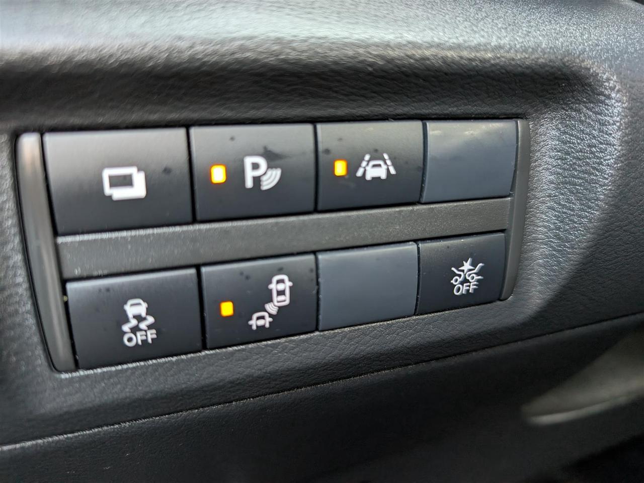 2024 Nissan Kicks S - CARPLAY - REV CAM - TECH FEATS Photo