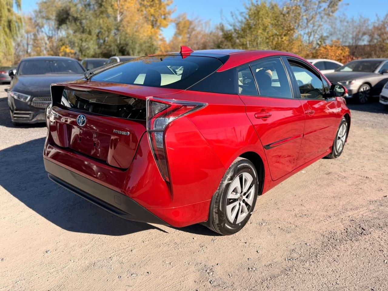 2018 Toyota Prius Auto Photo