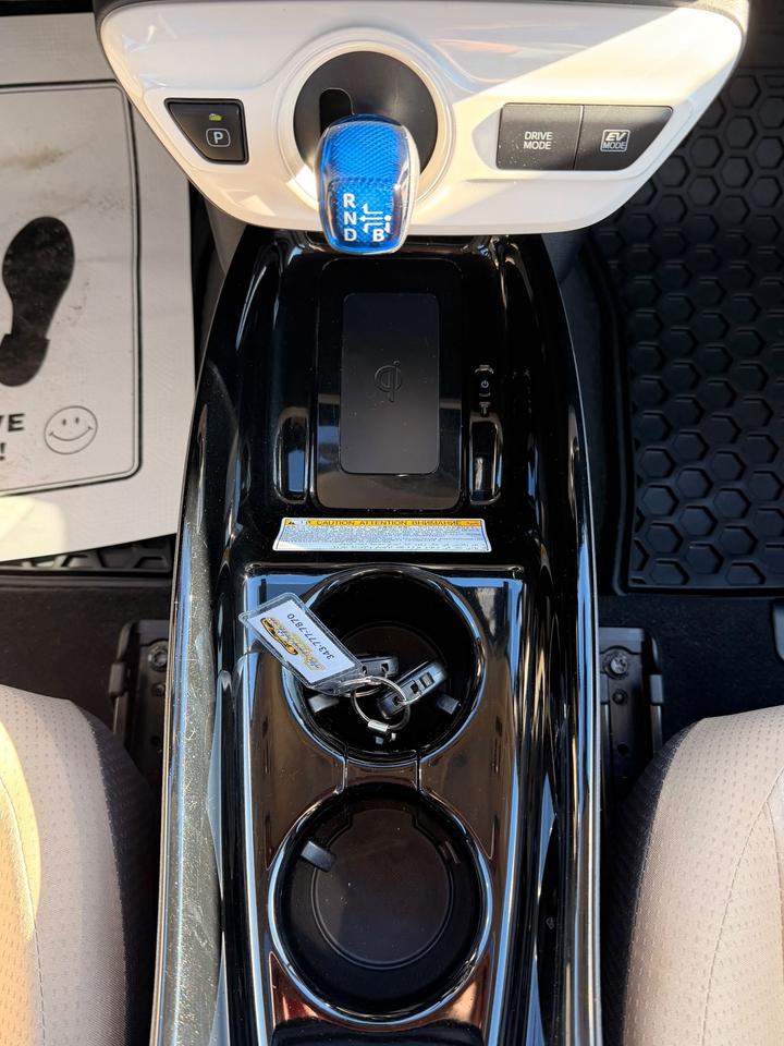 2018 Toyota Prius Auto Photo